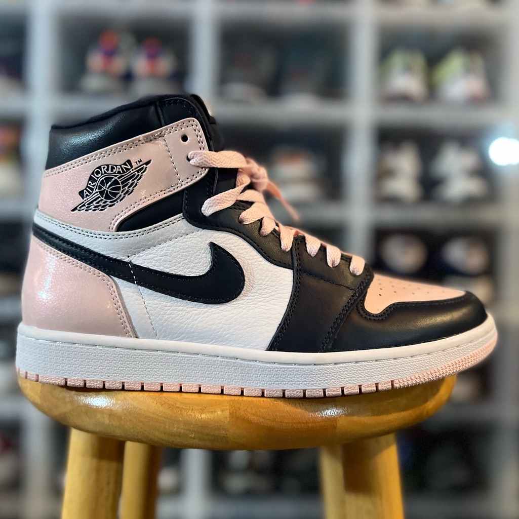 Jordan 1 Retro “Atmosphere”
